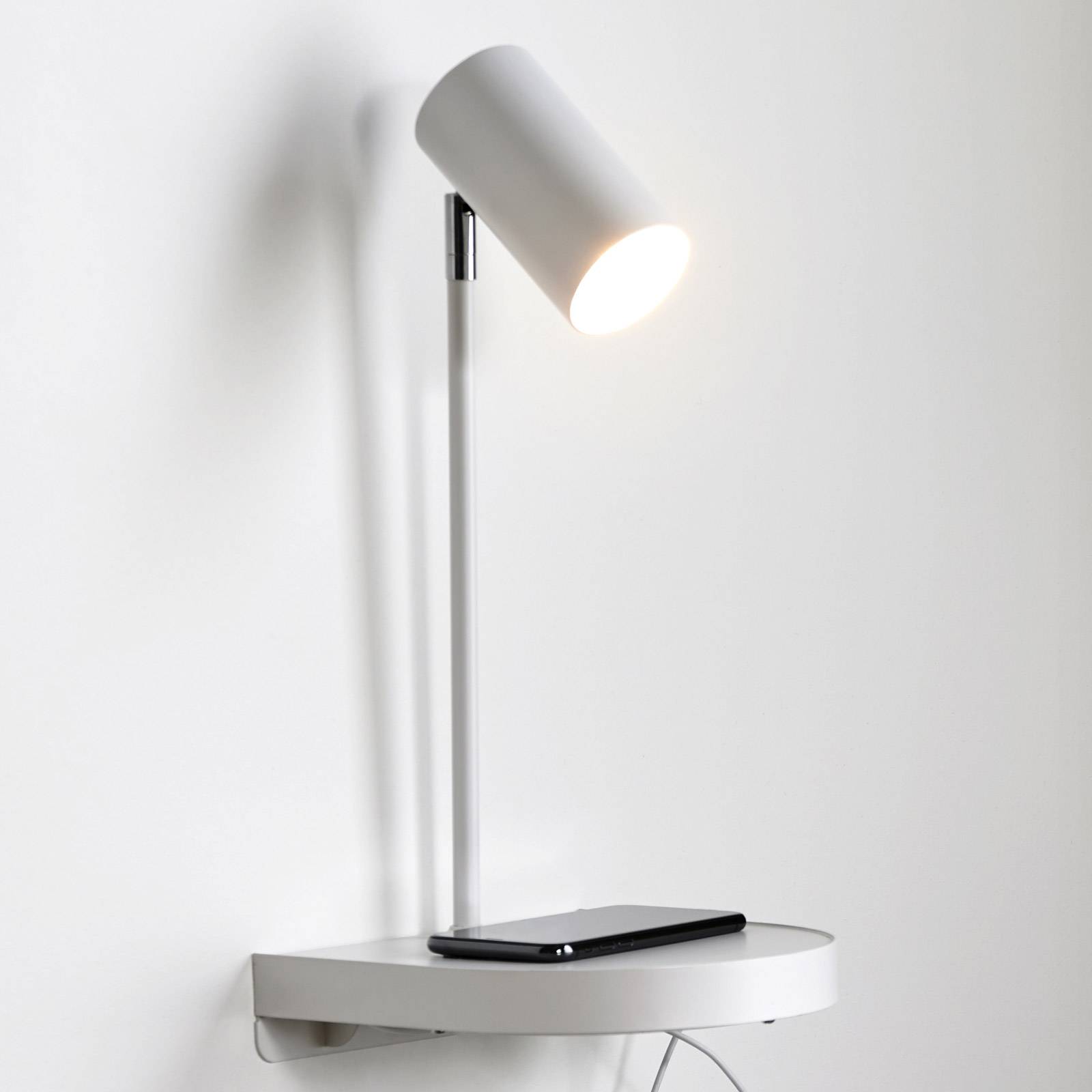Wandleuchte Cody, mit Ablage und USB-Port, weiß Wandleuchte Cody, mit Ablage und USB-Port, weiß von Nordlux