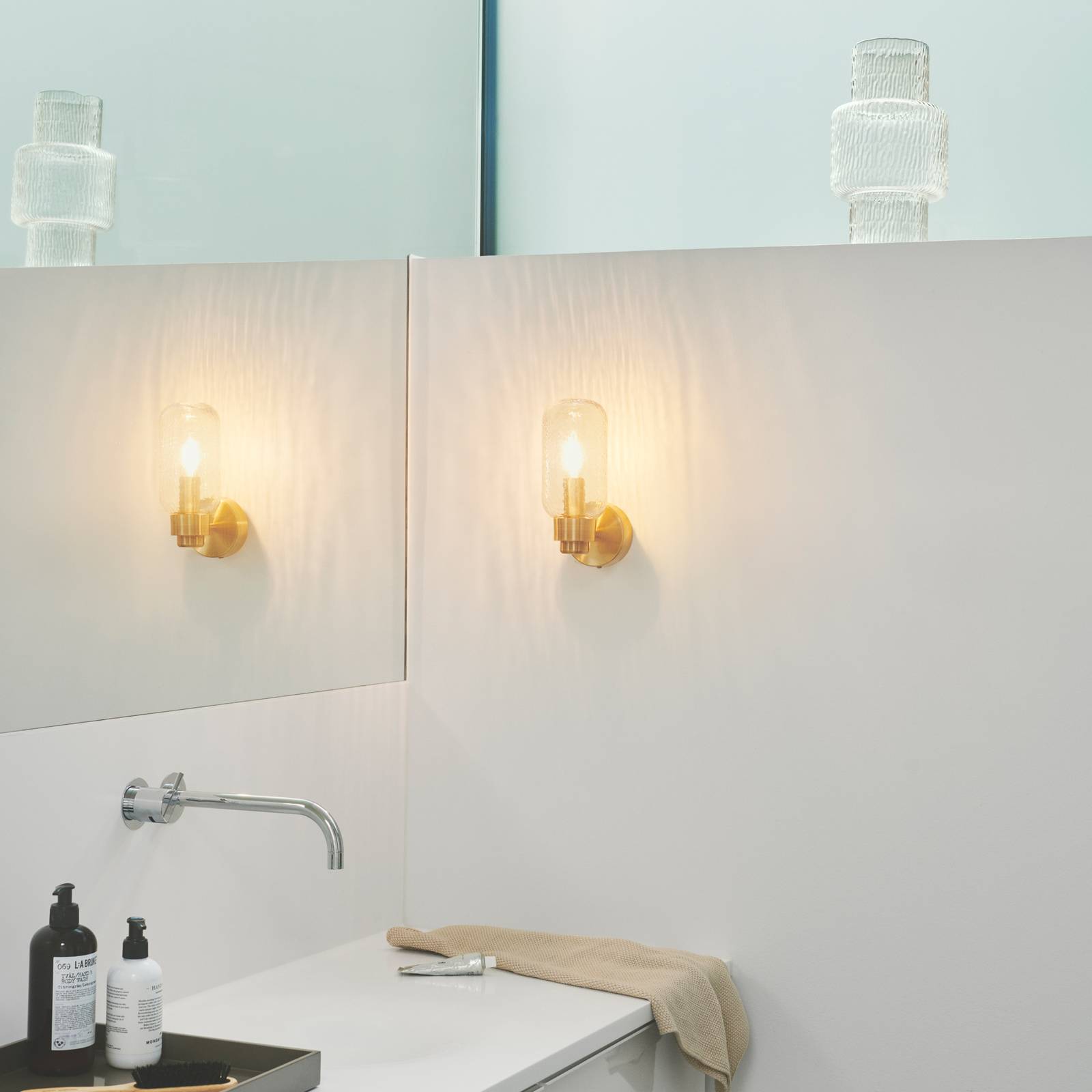 Wandleuchte Tutan, Metall, Glas, E14, IP44, messingfarben Wandleuchte Tutan, Metall, Glas, E14, IP44, messingfarben von Nordlux