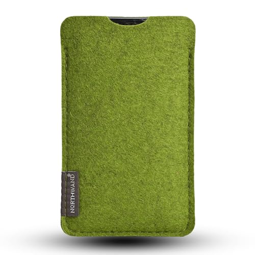 NorthWand Breite Hülle für iPhone 16 Pro, iPhone 16, 16e MIT Apple Case. Tasche, Handyhülle aus 100% natürlichem Merino Filz – Made in Germany - Farn- Grün NorthWand Breite Hülle für iPhone 16 Pro, iPhone 16, 16e MIT Apple Case. Tasche, Handyhülle aus 100% natürlichem Merino Filz – Made in Germany - Farn- Grün von NorthWand