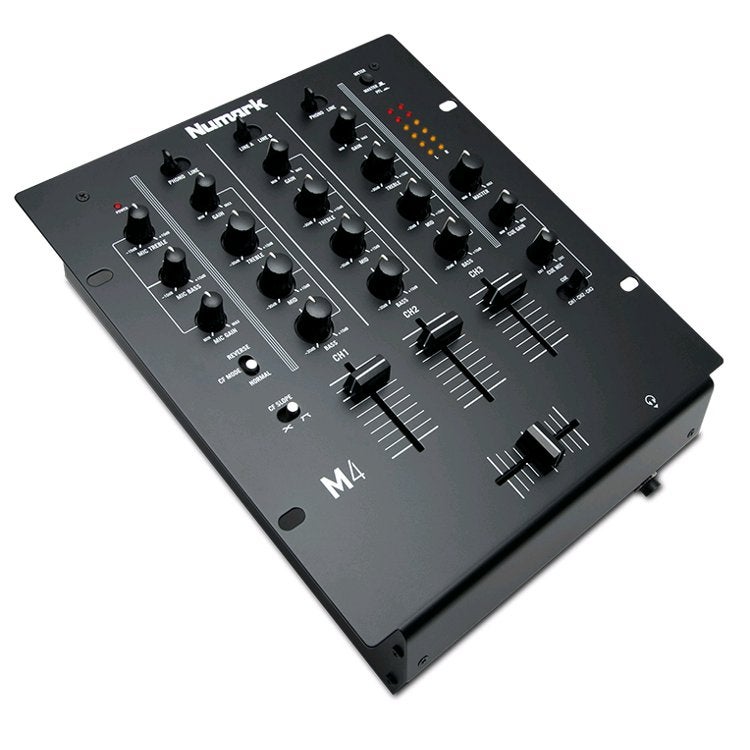 Numark M4 Total Black 3-Kanal Scratch-Mixer von Numark