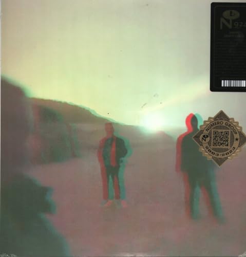 Remote Echoes (Clear W/ Sea Blue & Ruby Splatter) [Vinyl LP] von Victrola