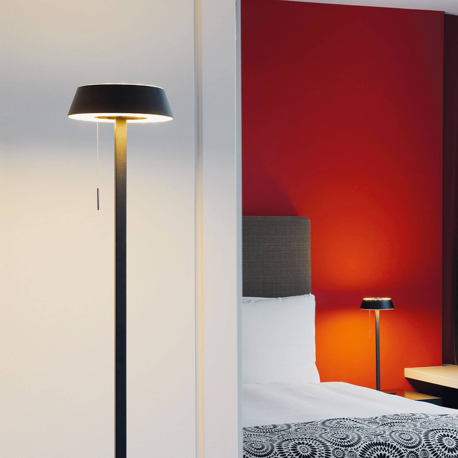 OLIGO Glance LED-Stehlampe schwarz matt OLIGO Glance LED-Stehlampe schwarz matt von Oligo