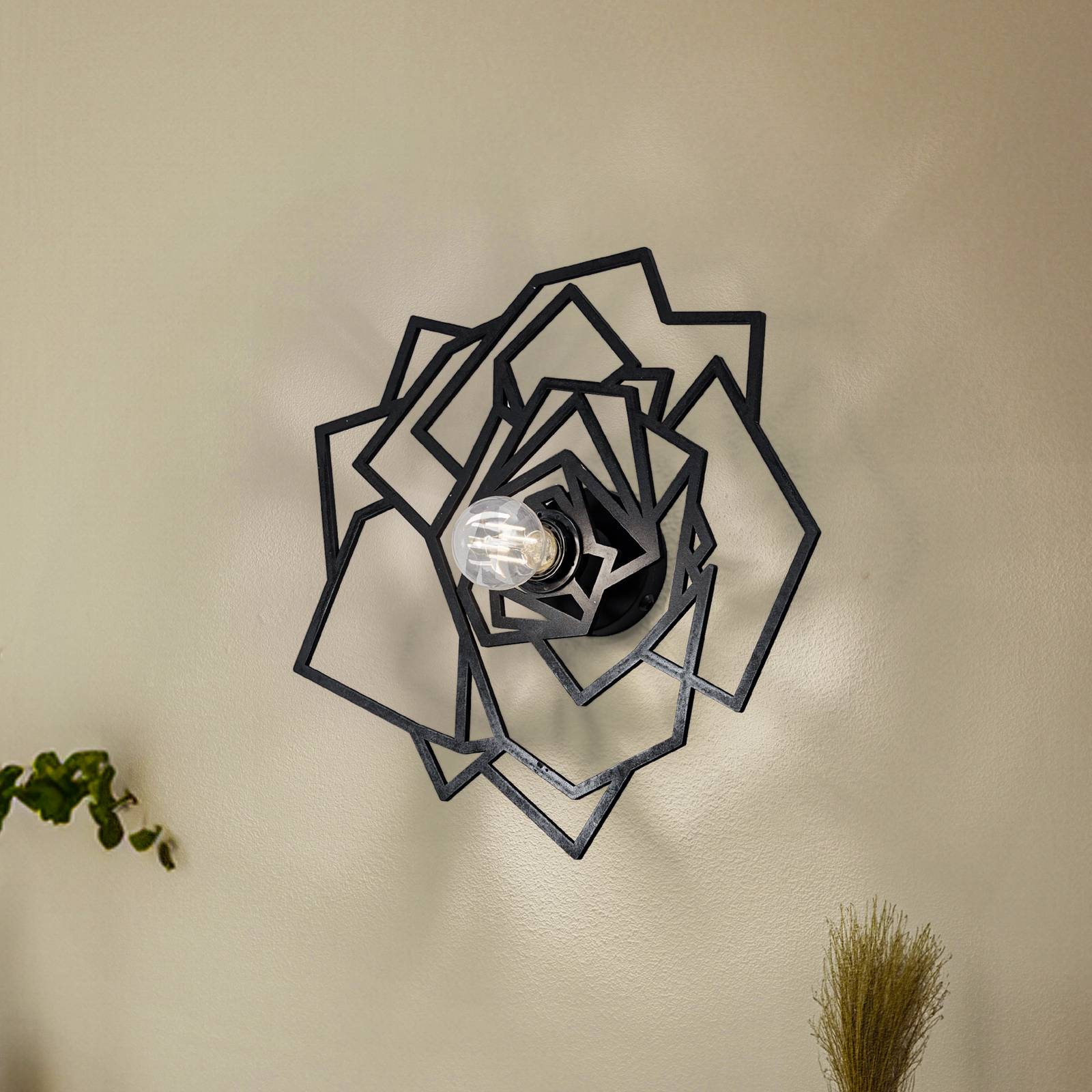 Wandlampe W-042, schwarzes Blütendesign, Lasercut von Opviq