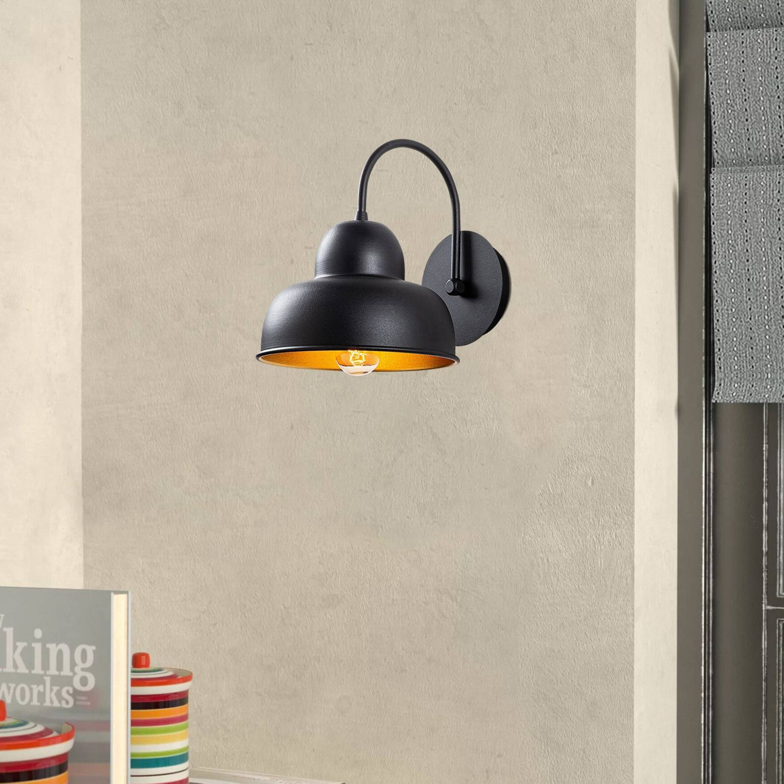 Wandleuchte Berceste 180-A schwarz/gold Wandleuchte Berceste 180-A schwarz/gold von Opviq