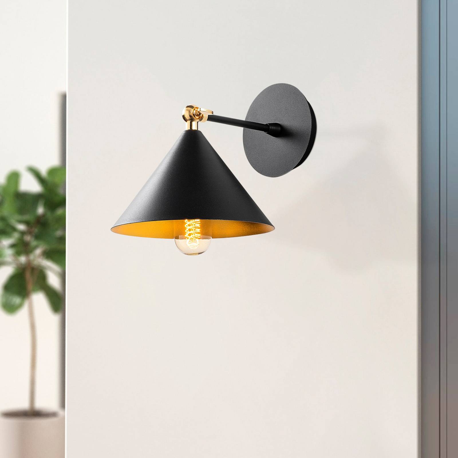 Wandleuchte Berceste 185-A schwarz/gold Wandleuchte Berceste 185-A schwarz/gold von Opviq