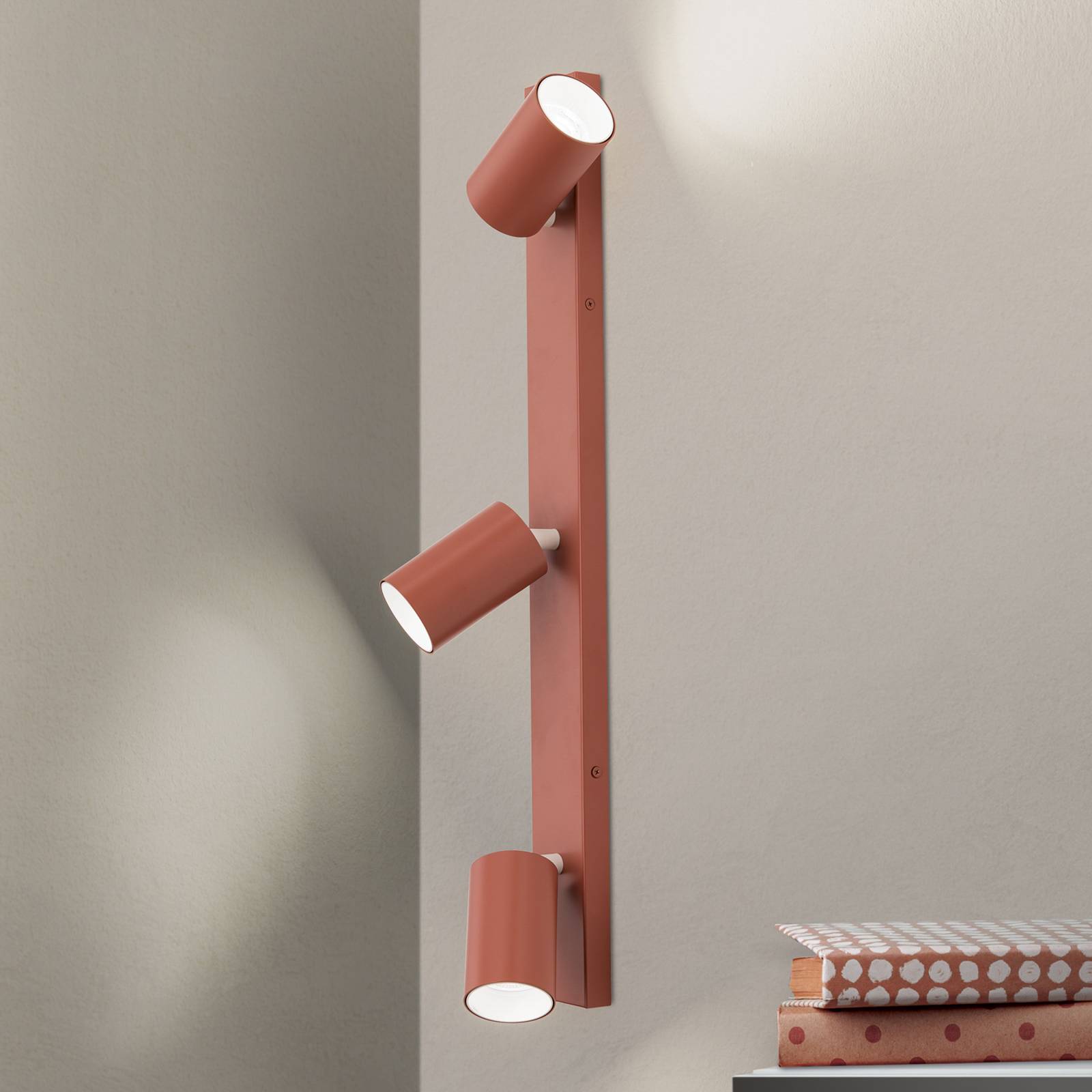 Deckenstrahler Penn, korallenrot, Länge 60 cm, Stahl/Alu Deckenstrahler Penn, korallenrot, Länge 60 cm, Stahl/Alu von Orion