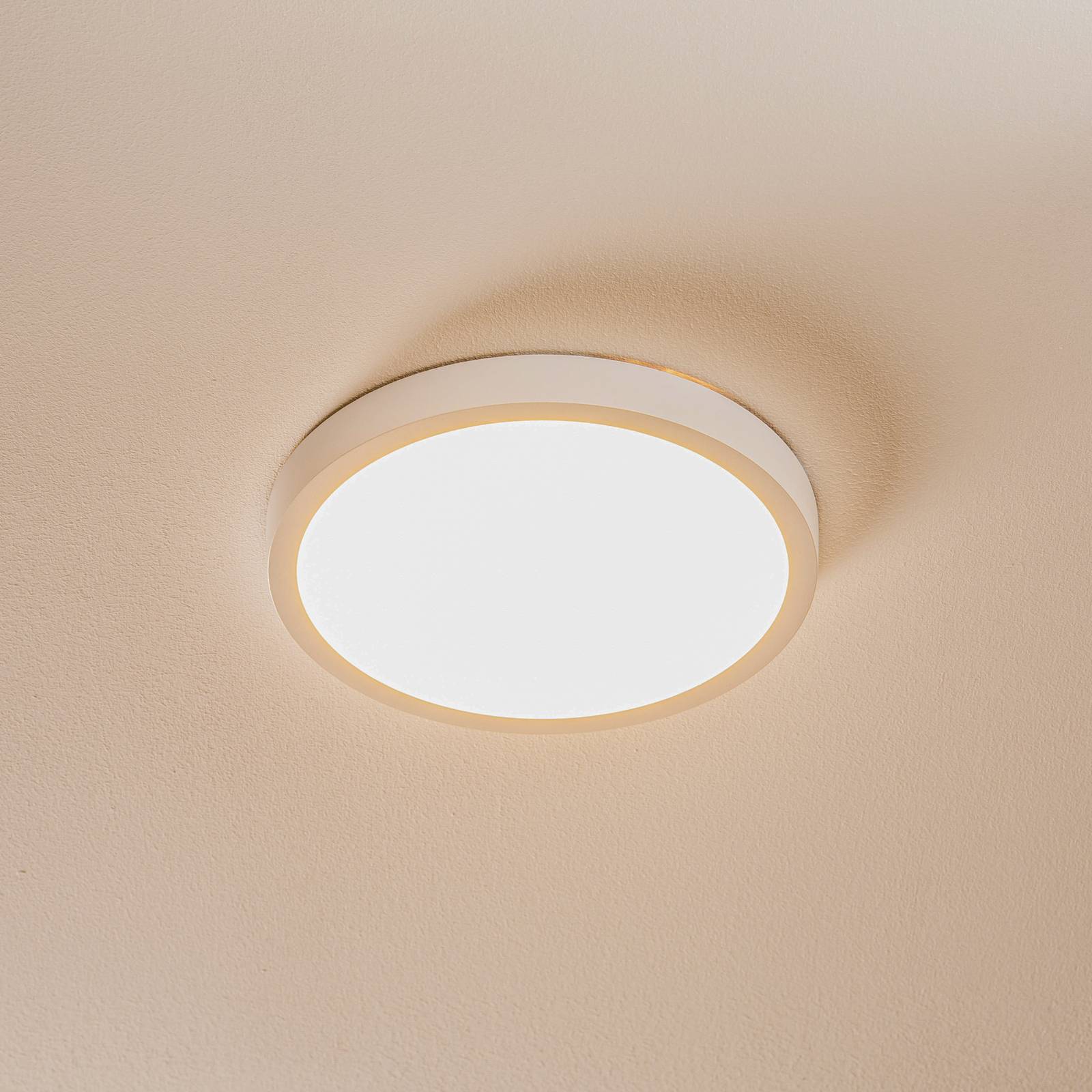 LED-Deckenleuchte Vika, rund, weiß, Ø 23cm LED-Deckenleuchte Vika, rund, weiß, Ø 23cm von Orion