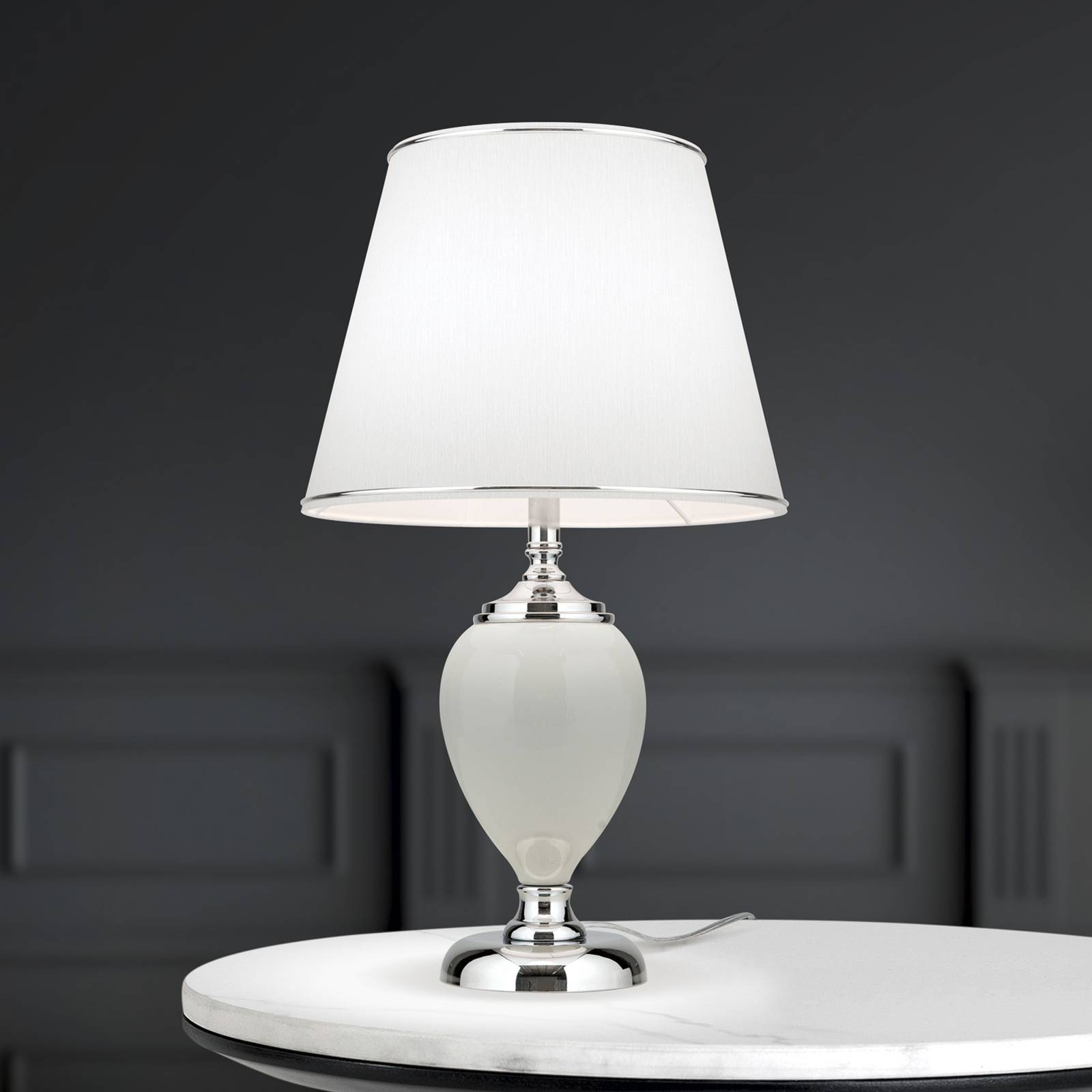 Tischlampe Ovum, weiß/chrom, Höhe 48 cm, Keramik/Chintz Tischlampe Ovum, weiß/chrom, Höhe 48 cm, Keramik/Chintz von Orion