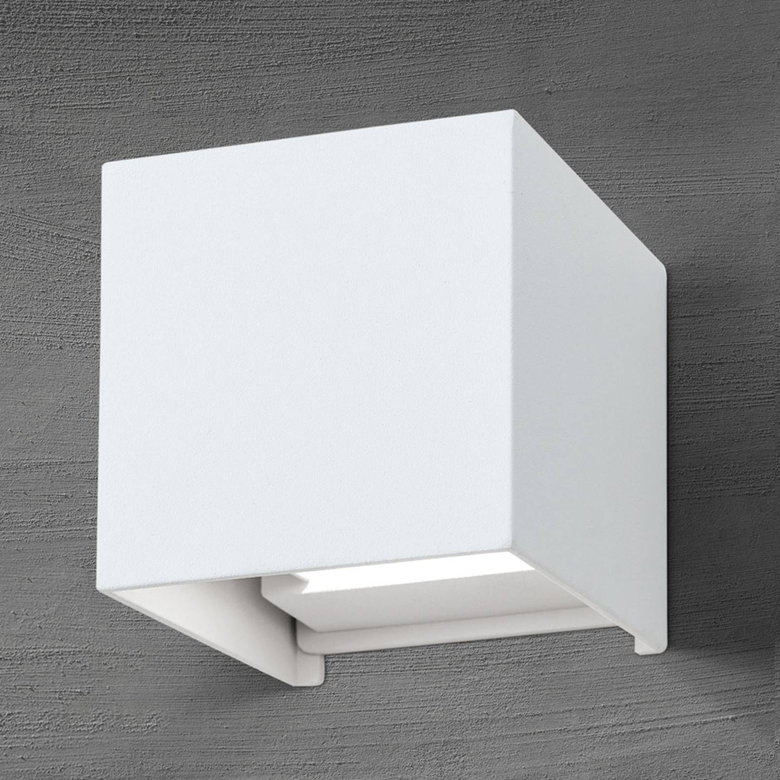 LED-Außenwandleuchte Cube, weiß, Metall, 10 cm, up/down LED-Außenwandleuchte Cube, weiß, Metall, 10 cm, up/down von Orion
