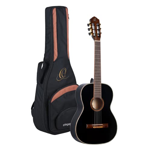 Ortega Guitars schwarze Konzertgitarre 7/8 -Größe - Family Series - inklusive Gigbag - Mahagoni / Fichtendecke (R221BK-7/8) von Ortega Guitars