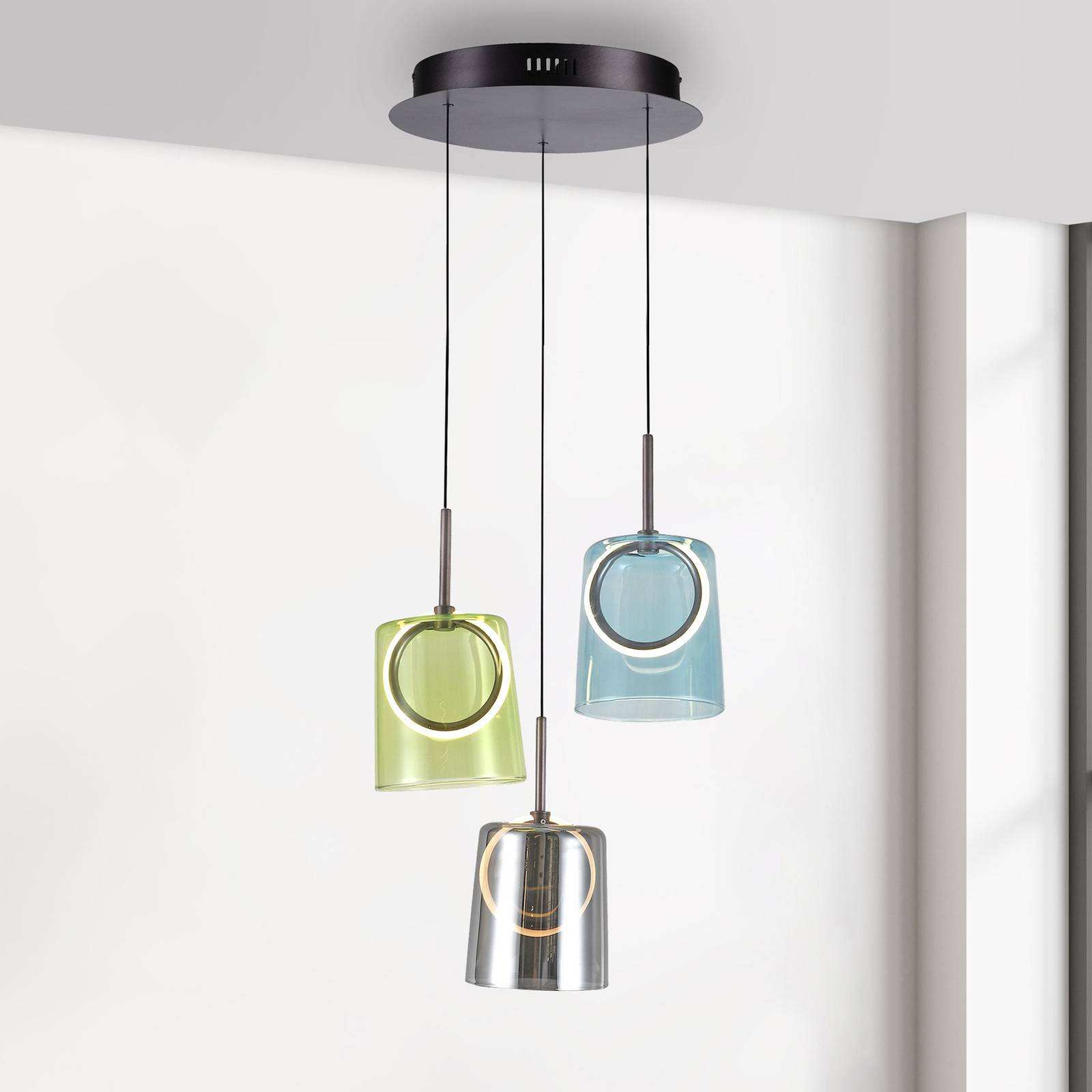 Paul Neuhaus LED-Pendellampe Zula, Ø 40 cm, bunt, 3-flg. Paul Neuhaus LED-Pendellampe Zula, Ø 40 cm, bunt, 3-flg. von PAUL NEUHAUS