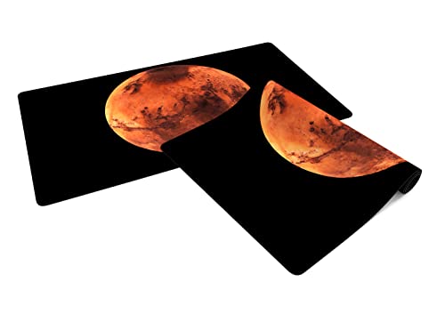 PLAYMATS Mauspad - Mars 61 cm x 35,5 cm - Gummischreibtischunterlage mit Rutschfester Rückseite, ideal für Arbeit und Spiele von PLAYMATS