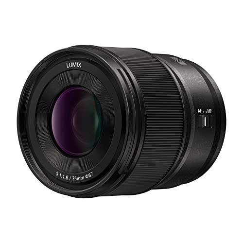 Panasonic LUMIX S Series Kameralinse, 35 mm F1.8 L-Mount Wechselobjektiv für spiegellose Vollformat-Digitalkameras, S-S35, schwarz Panasonic LUMIX S Series Kameralinse, 35 mm F1.8 L-Mount Wechselobjektiv für spiegellose Vollformat-Digitalkameras, S-S35, schwarz von Panasonic