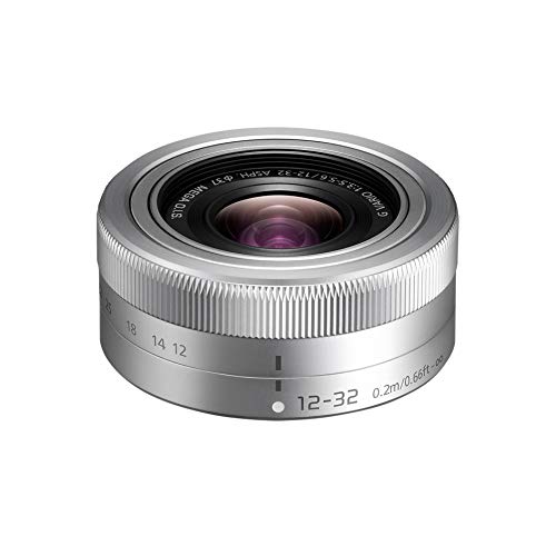 Panasonic Lumix H-FS12032E-S 12-32mm Objektiv für G-Serie Kamera (MEGA O.I.S Bildstabilisator, 2 asphärische Linsen) silber von Panasonic