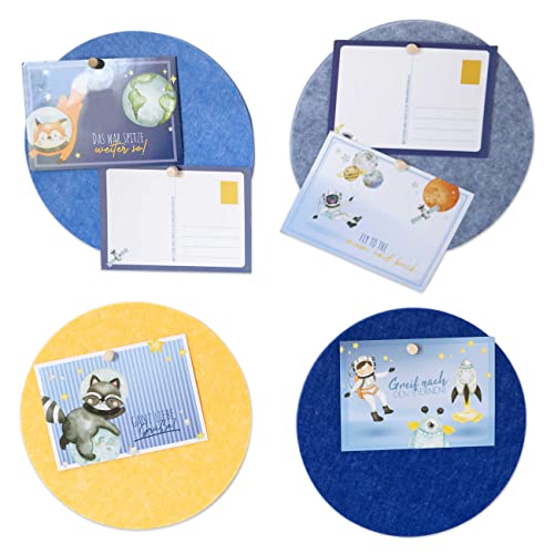Papierdrachen 4 Pinnwand Tafeln mit 6 Postkarten - Kinderzimmerdeko aus Filz zum Aufhängen - Selbstklebende Wanddeko inkl. 12 Pins - Motivationssprüche - Astronauten - Set 4 von Papierdrachen