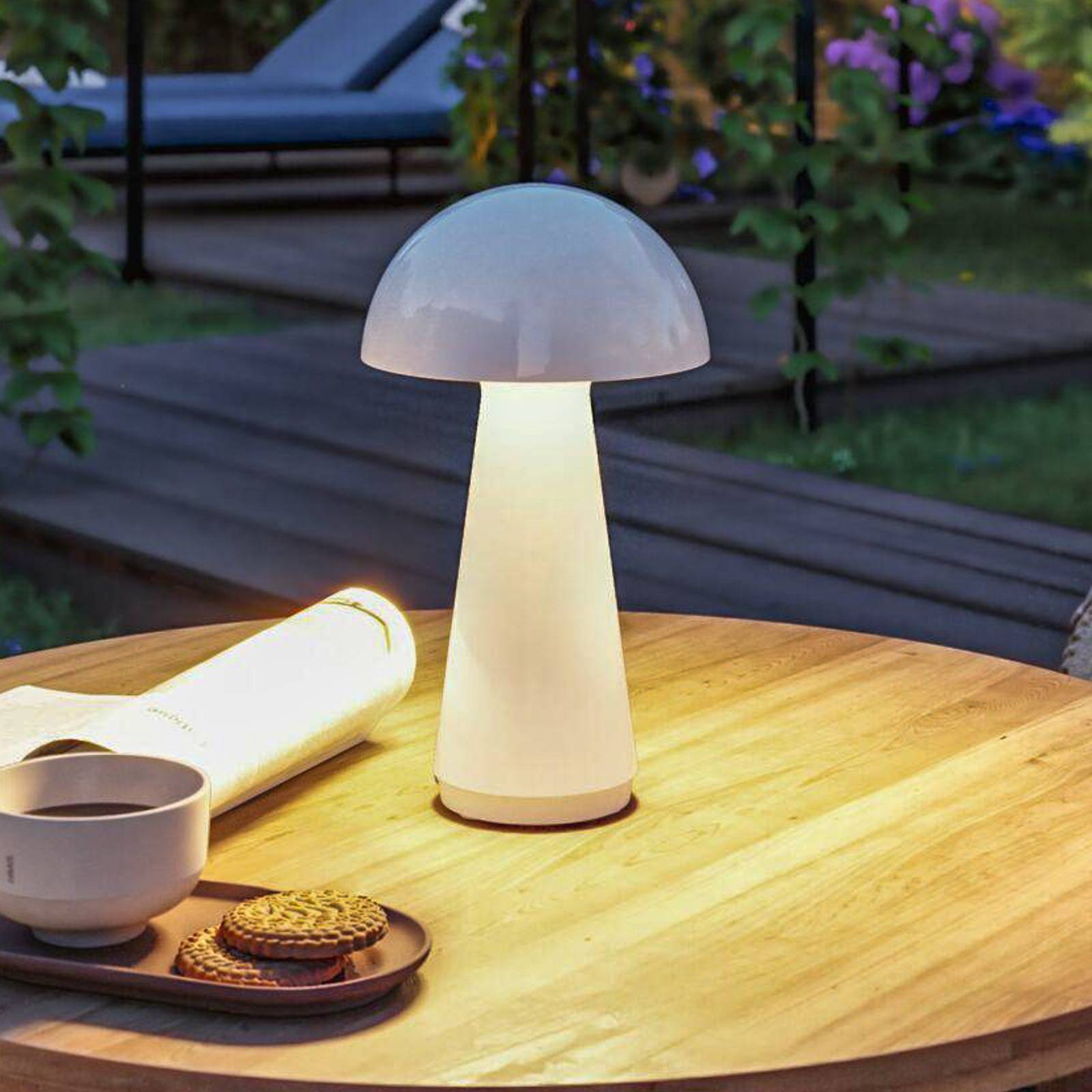 Paulmann LED-Akku-Tischleuchte Onzo, weiß, Kunststoff, IP44 Paulmann LED-Akku-Tischleuchte Onzo, weiß, Kunststoff, IP44 von Paulmann