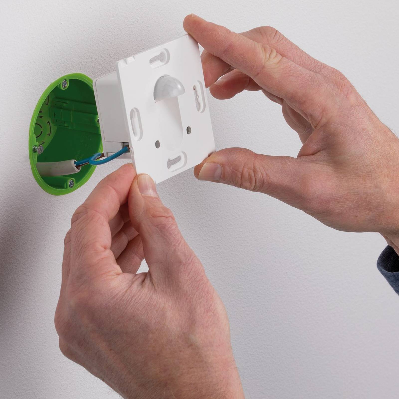 Paulmann Wall Einbauleuchte mit Sensor, weiß eckig Paulmann Wall Einbauleuchte mit Sensor, weiß eckig von Paulmann