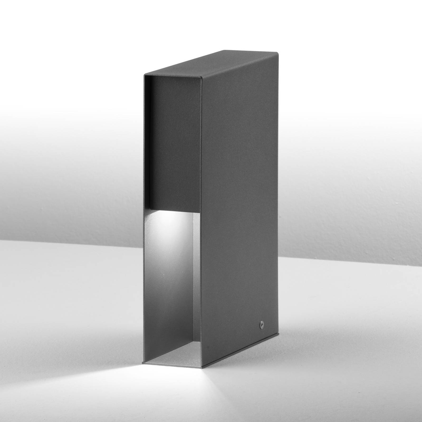 LED-Sockelleuchte Orion Post 260 anthrazit 840 LED-Sockelleuchte Orion Post 260 anthrazit 840 von Performance in Lighting