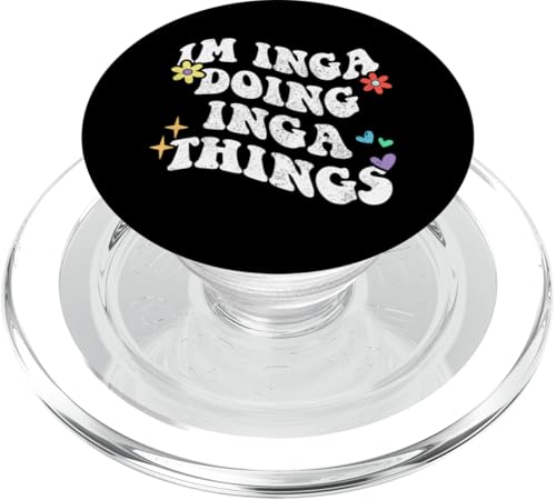 Retro Groovy Im Inga Doing Inga Things Lustiger Muttertag PopSockets PopGrip für MagSafe Retro Groovy Im Inga Doing Inga Things Lustiger Muttertag PopSockets PopGrip für MagSafe von Personalized Name Mothers Day outfit For Women