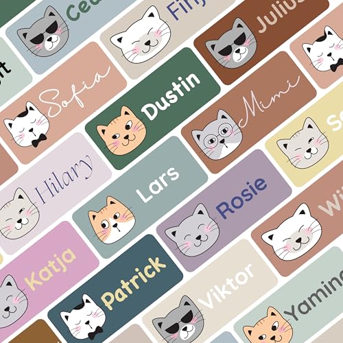 Petite Print®Namensaufkleber für Kinder(75 Stück), Schule, Kindergarten, Kleidung & Gegenstände, Namensetiketten personalisiert mit Namen und waschmaschinenfest (Cartoon Cats) von Petite Print