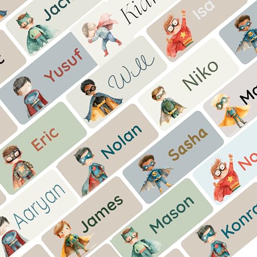 Petite Print® Namensaufkleber Set für Kinder in der Schule (75 Stück), Personalisierte Namensetiketten für Schulsachen, waschmaschinenfest (Superhero Nolan) von Petite Print