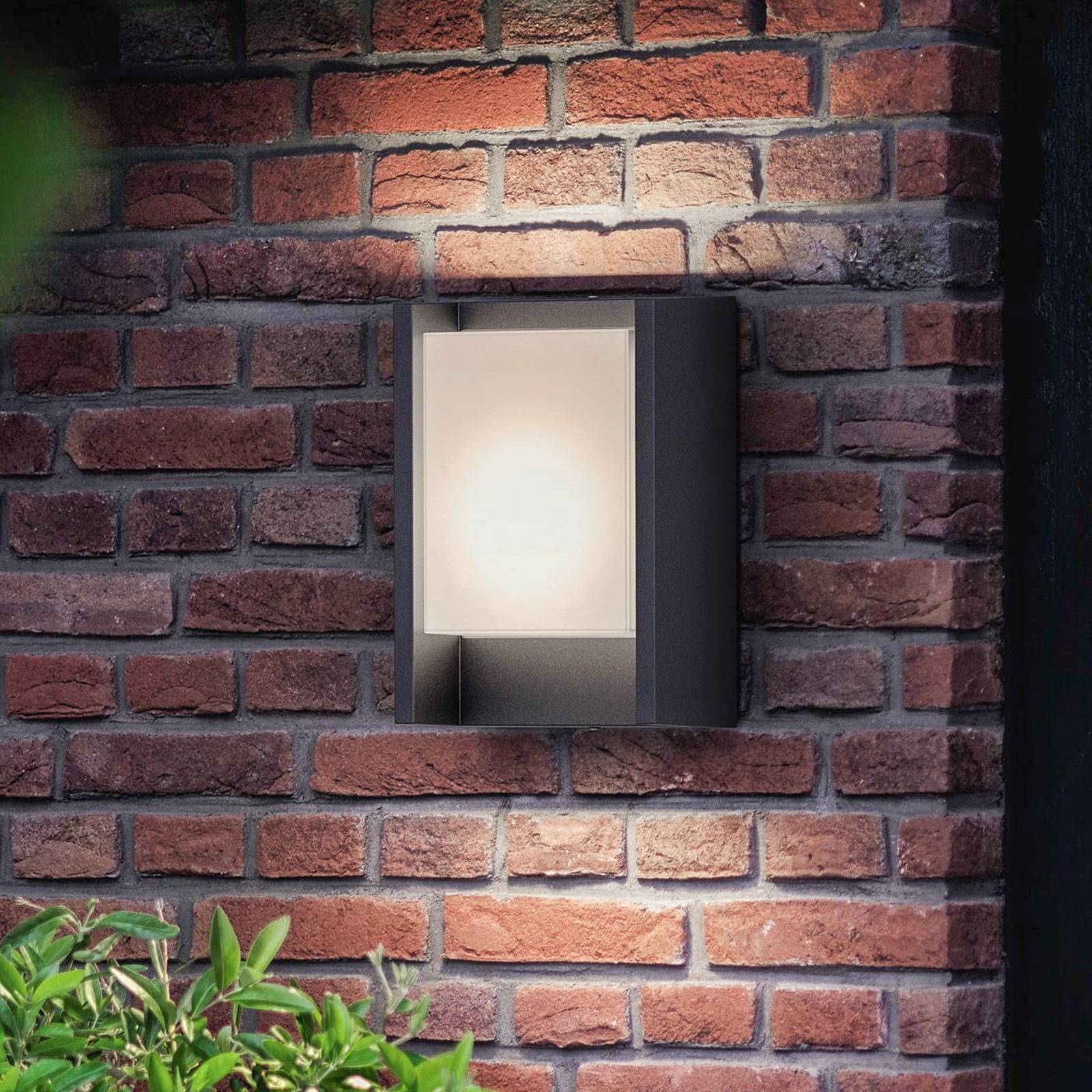 Philips LED-Außenwandleuchte Arbour UE, 2.700 K Philips LED-Außenwandleuchte Arbour UE, 2.700 K von Philips