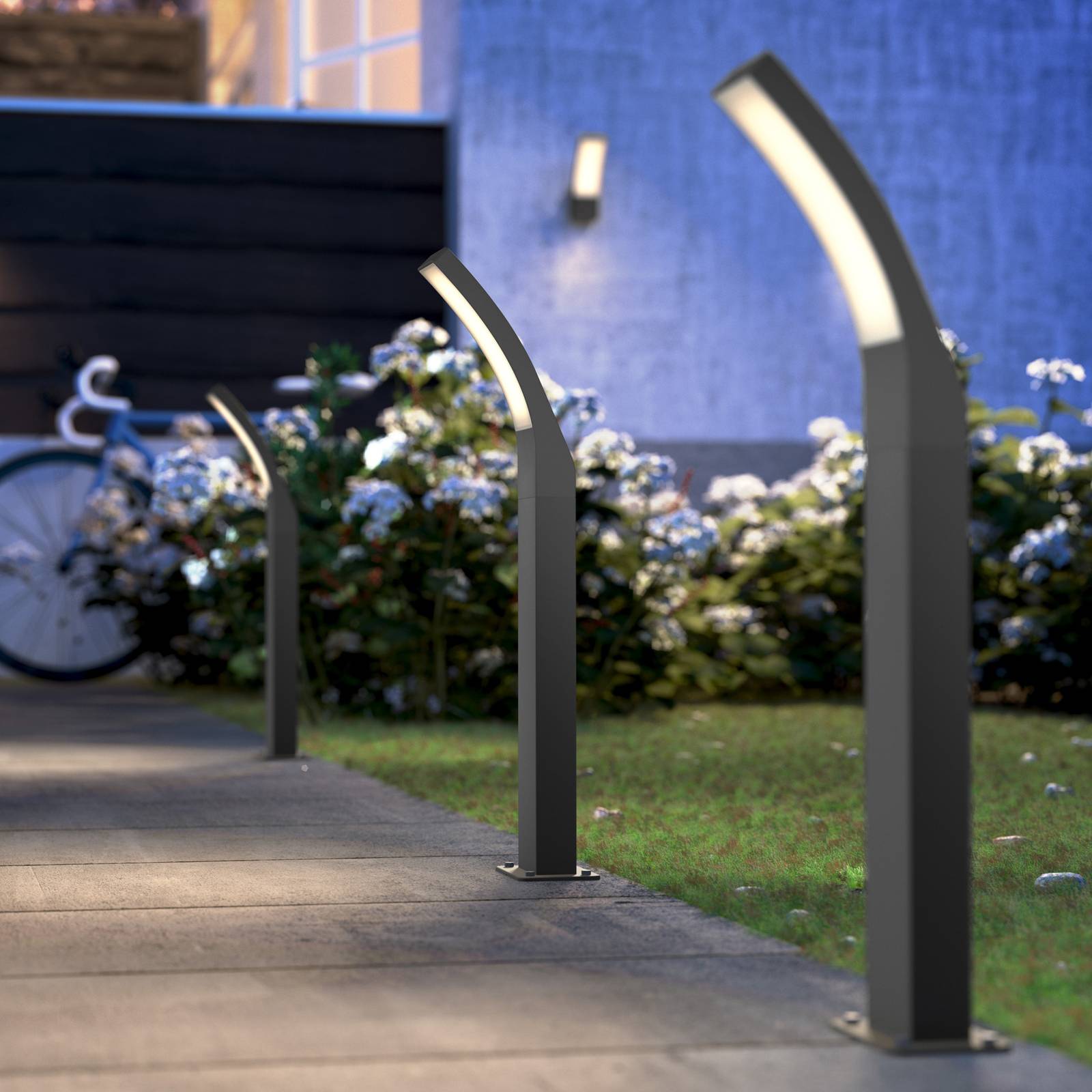 Philips LED-Wegelampe Splay, 60 cm, 2.700 K, anthrazit, IP44 Philips LED-Wegelampe Splay, 60 cm, 2.700 K, anthrazit, IP44 von Philips