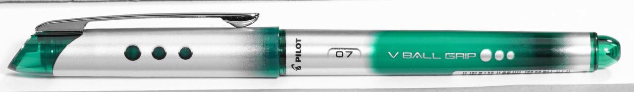 PILOT V-BALL GRIP 07 Tintenroller 0.4 mm Grün PILOT V-BALL GRIP 07 Tintenroller 0.4 mm Grün von Pilot
