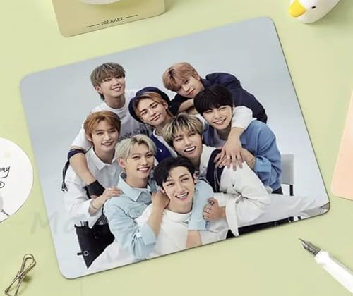 Stray Kids Südkorea Koreanische Musik Boy Pop Band Anti-Rutsch-Mauspad Gaming Computer Gaming Desktop Laptop Mauspad 18 x 22 cm Stray Kids Südkorea Koreanische Musik Boy Pop Band Anti-Rutsch-Mauspad Gaming Computer Gaming Desktop Laptop Mauspad 18 x 22 cm von Pinstant
