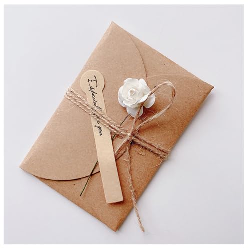 Pmnzdy 20 Set Grußkarte mit Getrocknete Blumen Dekoration Retro Kraftpapier Blanko Umschläge-Grußkarte Mini Briefumschläge mit Karten Hochzeitskarten Weiße-Rose S=71 * 105mm Pmnzdy 20 Set Grußkarte mit Getrocknete Blumen Dekoration Retro Kraftpapier Blanko Umschläge-Grußkarte Mini Briefumschläge mit Karten Hochzeitskarten Weiße-Rose S=71 * 105mm von Pmnzdy