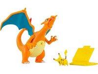Pokémon Charizard Deluxe Feature Figure Pikachu with Launcher von Pokémon