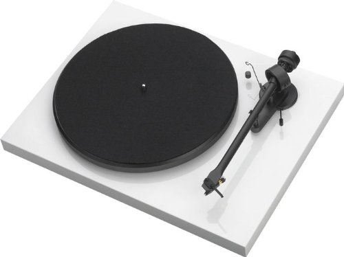 Pro-Ject Debut III (Weiß OM5e) von Pro-Ject Audio Systems