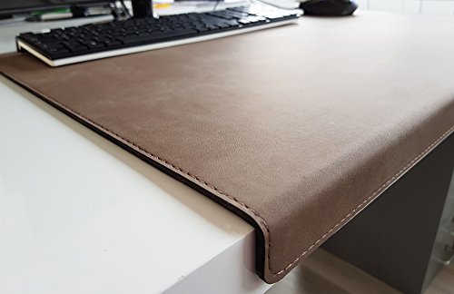 Gewinkelte Schreibtischunterlage mit Kantenschutz Nubuk Leder 60 x 38 Dunkelbeige von Profi-Mats