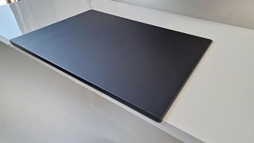 Gewinkelte Schreibtischunterlage mit Kantenschutz sanft lux Leder 90 x 47 Schwarz Silbergraue Naht von Profi-Mats