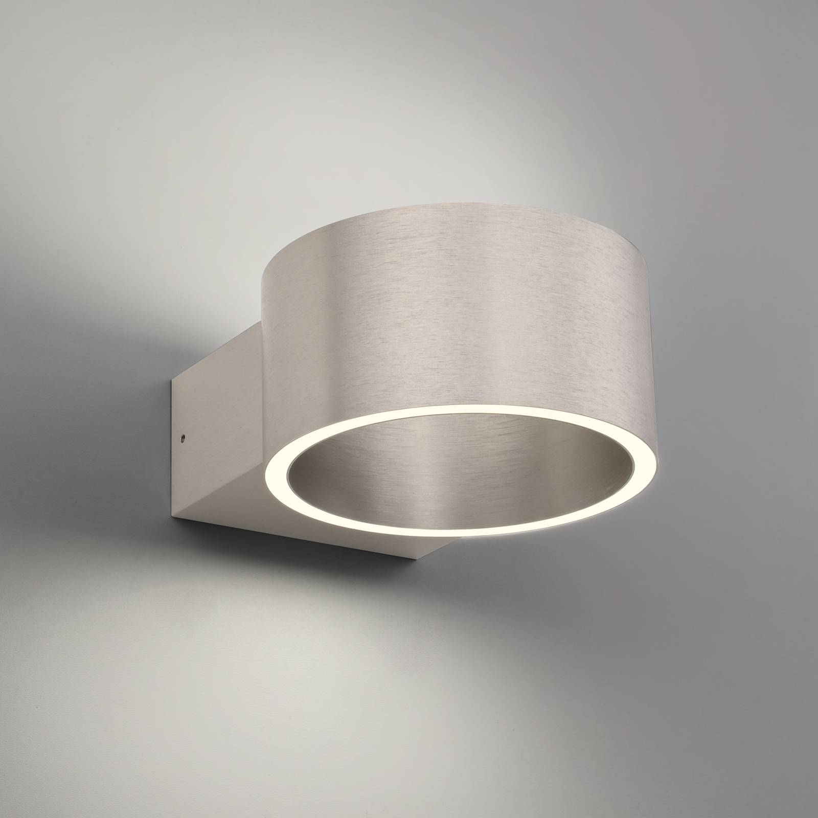 PURE LED-Wandleuchte Clipse, aluminium, Aluminium, Ø 15 cm PURE LED-Wandleuchte Clipse, aluminium, Aluminium, Ø 15 cm von Pure