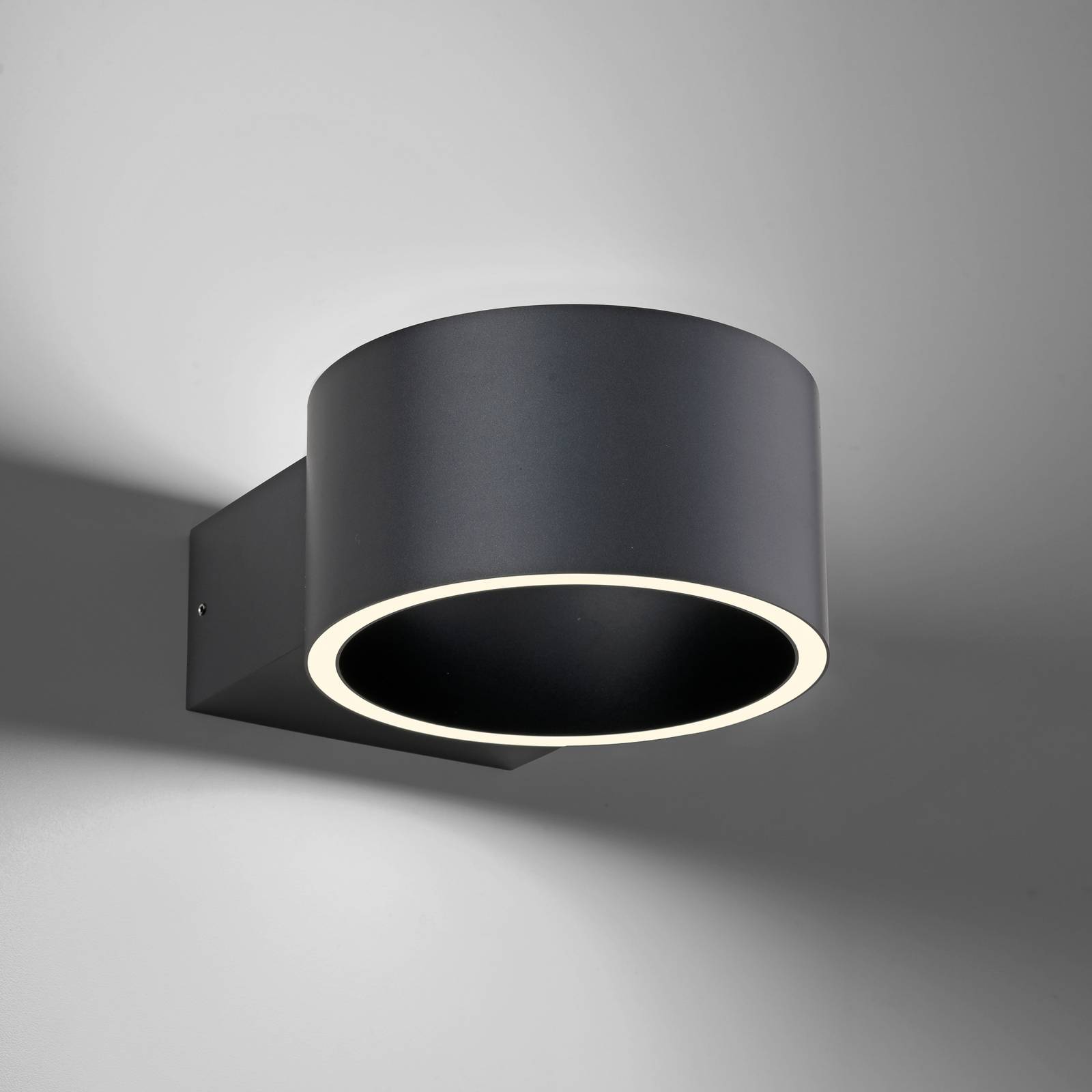 PURE LED-Wandleuchte Clipse, grau, Aluminium, Ø 15 cm PURE LED-Wandleuchte Clipse, grau, Aluminium, Ø 15 cm von Pure