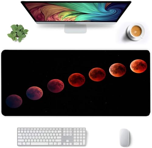Gaming Mauspad 700x300x2mm - XXL Mousepad - rutschfeste Gummiunterseite - Tastatur Tischunterlage Large Size - Verbessert Präzision und Geschwindigkeit - Rote Mondfinsternis Gaming Mauspad 700x300x2mm - XXL Mousepad - rutschfeste Gummiunterseite - Tastatur Tischunterlage Large Size - Verbessert Präzision und Geschwindigkeit - Rote Mondfinsternis von Qijinn