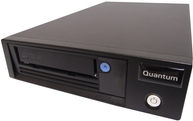QUANTUM Scalar i3 IBM LTO8 Tape Drive Module Half Height 8Gb native Fibre Channel Single Port (LSC33-ATDX-L8JA) von Quantum