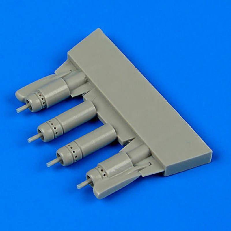 F4U-5 Corsair - Gun barrels with pylons [Hasegawa] von Quickboost