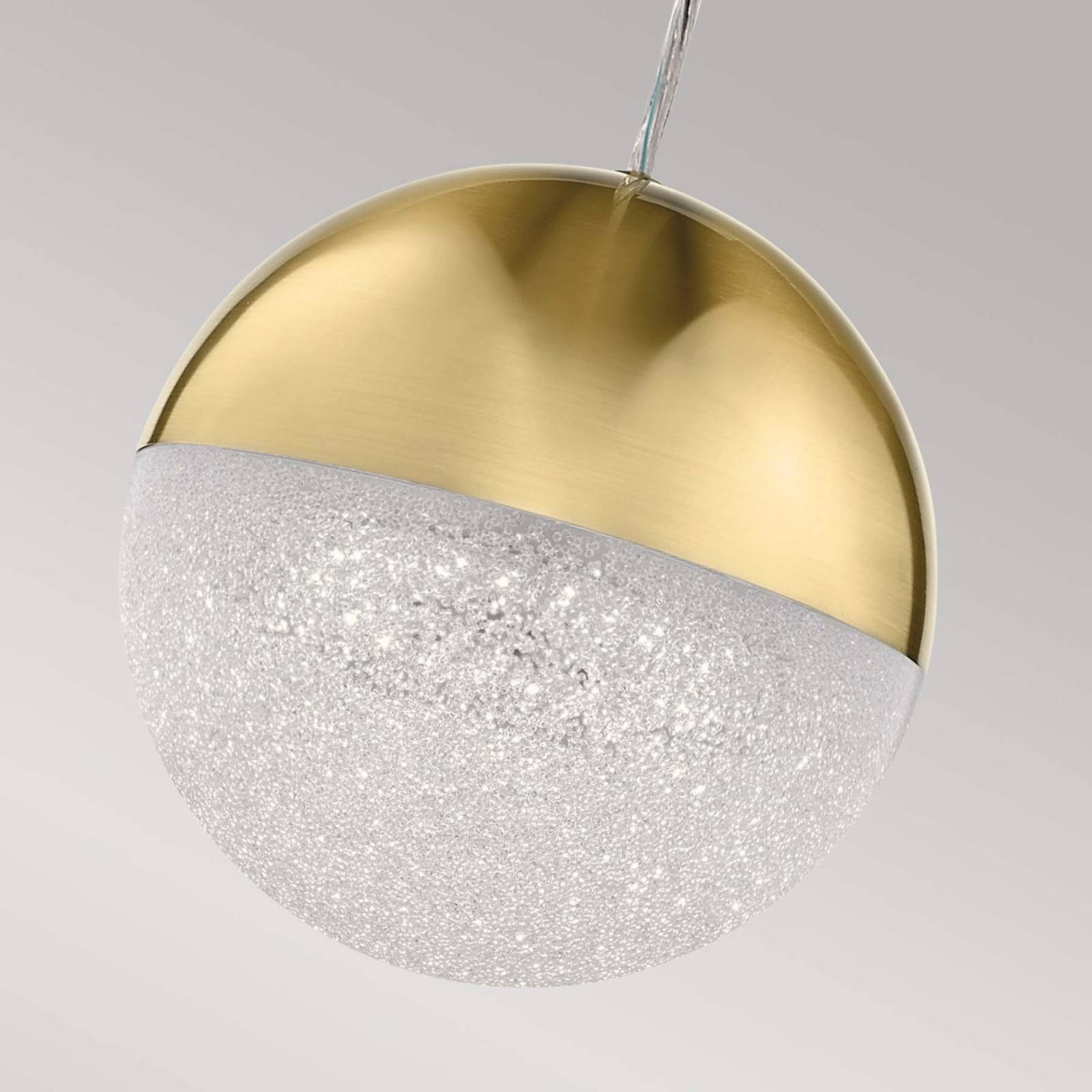 LED-Hängeleuchte Moonlit, goldfarben, Alu, Ø 20 cm, Kugel LED-Hängeleuchte Moonlit, goldfarben, Alu, Ø 20 cm, Kugel von Quintiesse