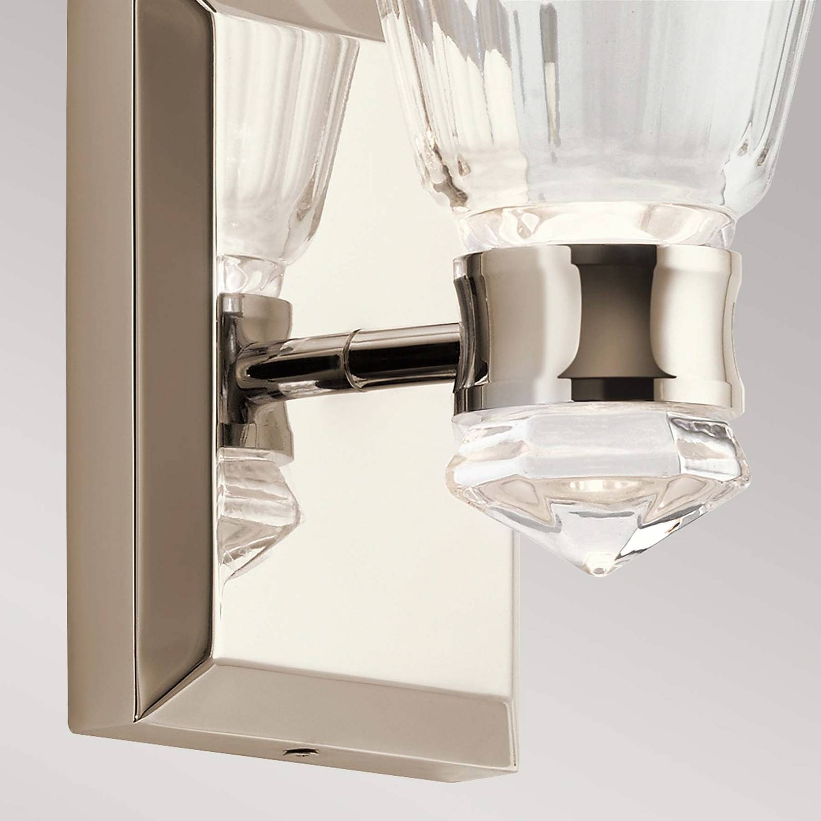 LED-Wandleuchte Kayva, IP44, 1-flammig, nickel poliert LED-Wandleuchte Kayva, IP44, 1-flammig, nickel poliert von Quintiesse