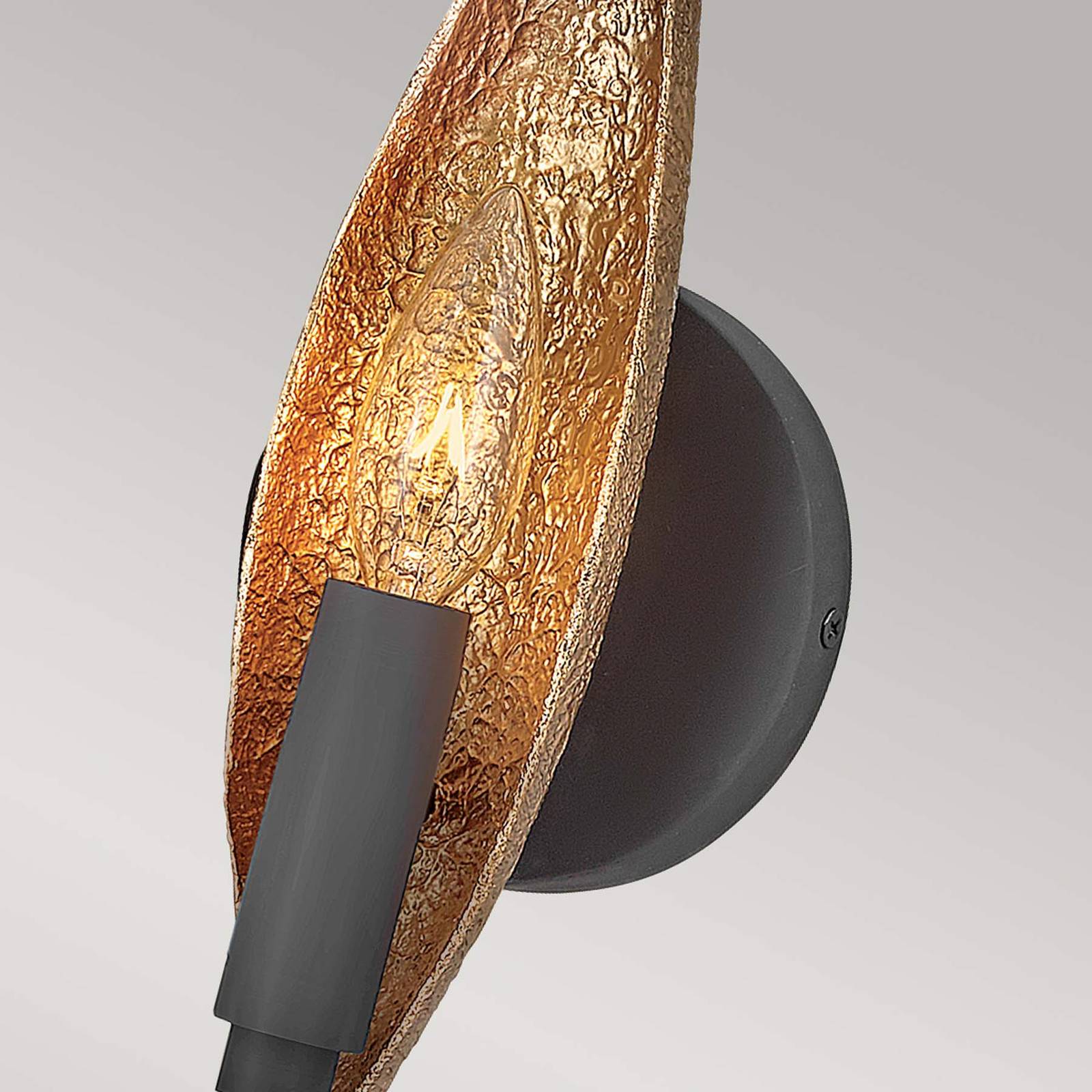 Wandleuchte Willow, schwarz-gold, 1-flammig Wandleuchte Willow, schwarz-gold, 1-flammig von Quintiesse