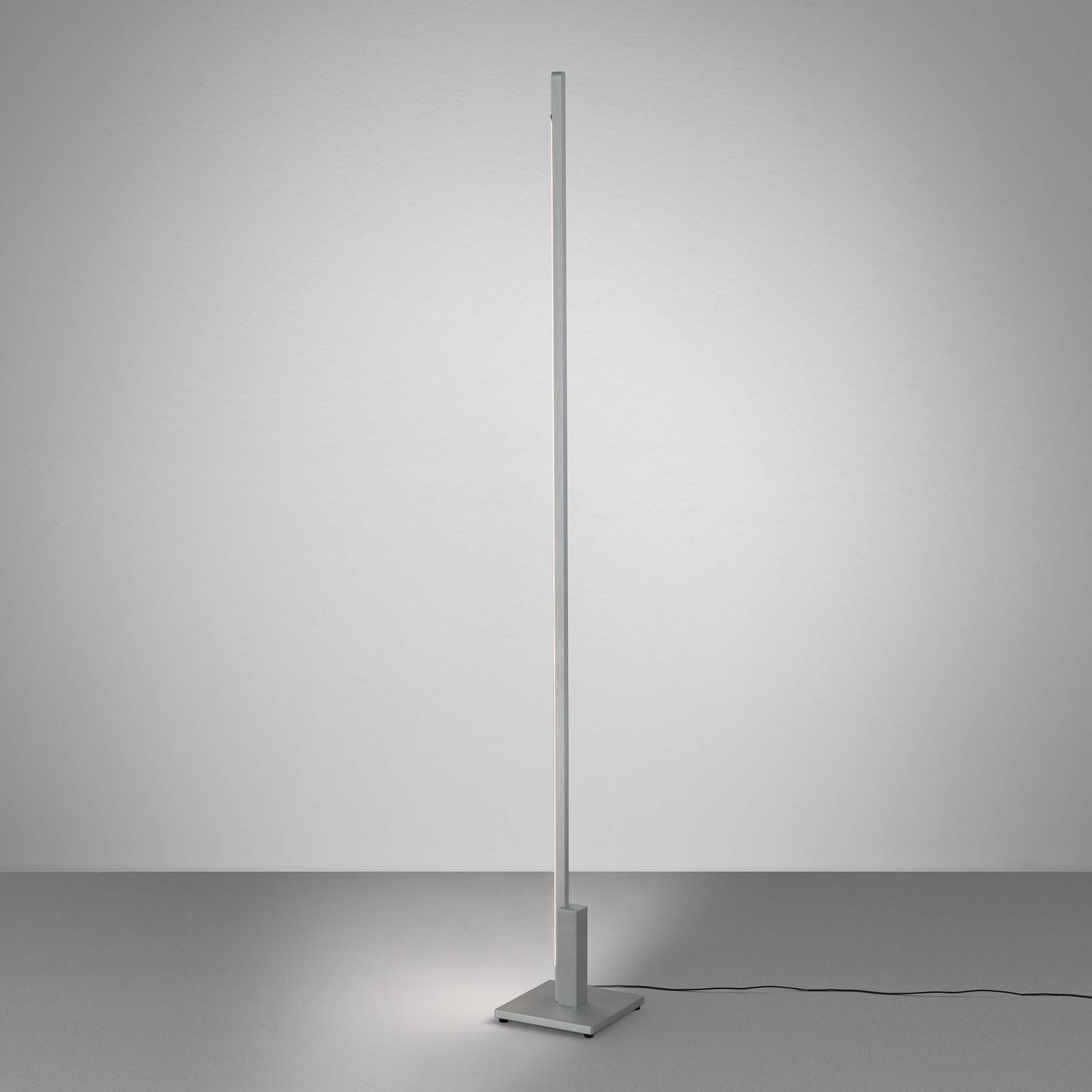 Quitani Talon LED-Stehleuchte aluminium eloxal natur Quitani Talon LED-Stehleuchte aluminium eloxal natur von Quitani