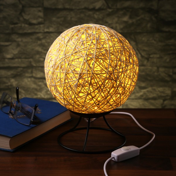 Nachttischlampe NEST - Bastkugel mit 6 warmweißen LED - Tischlampe ... Nachttischlampe NEST - Bastkugel mit 6 warmweißen LED - Tischlampe ... von RADOLEO
