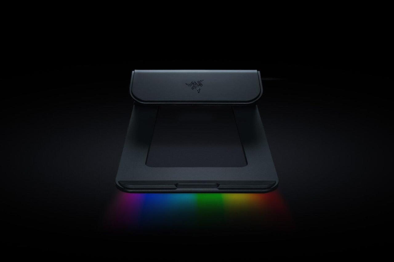 Razer Laptop Stand Chroma V2 von RAZER