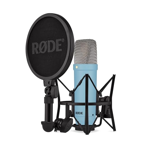 RØDE NT1 Signature Series Großmembrankondensatormikrofon mit Schockhalterung, Popschutz und XLR-Kabel für Musikproduktion, Gesangsaufnahmen, Streaming und Podcasting (Blau) von RØDE