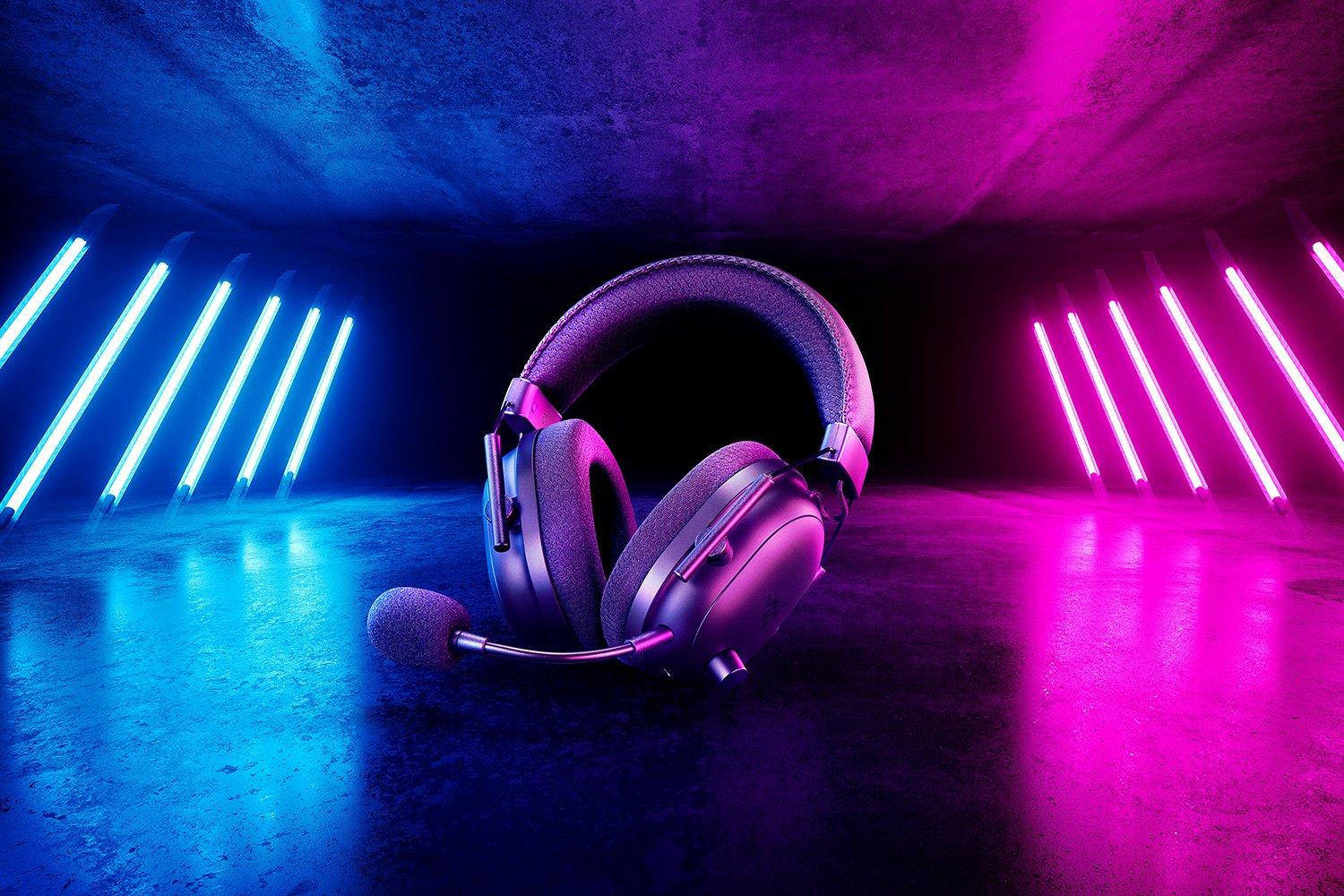 Razer BlackShark V2 Pro Kopfhörer Kabellos Kopfband Gaming Bluetooth Schwarz (RZ04-04530300-R3M1) von Razer