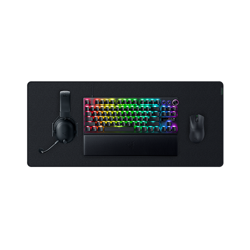 Razer Huntsman V3 Pro TKL + DeathAdder V3 Pro HP + BlackShark V2 Pro + Strider XXL Bundle von Razer