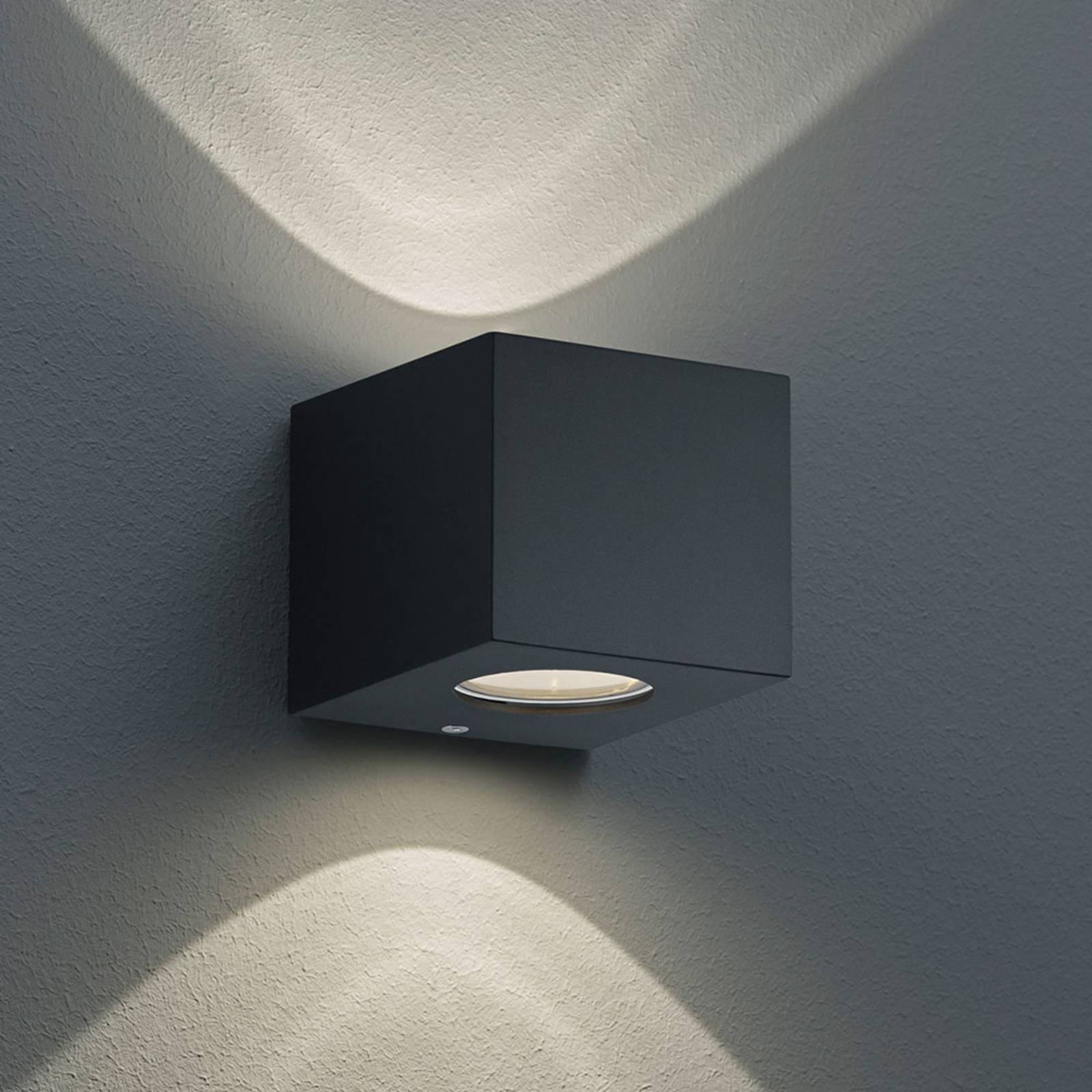 Eckige LED-Außenwandleuchte Cordoba, schwarz Eckige LED-Außenwandleuchte Cordoba, schwarz von Reality Leuchten