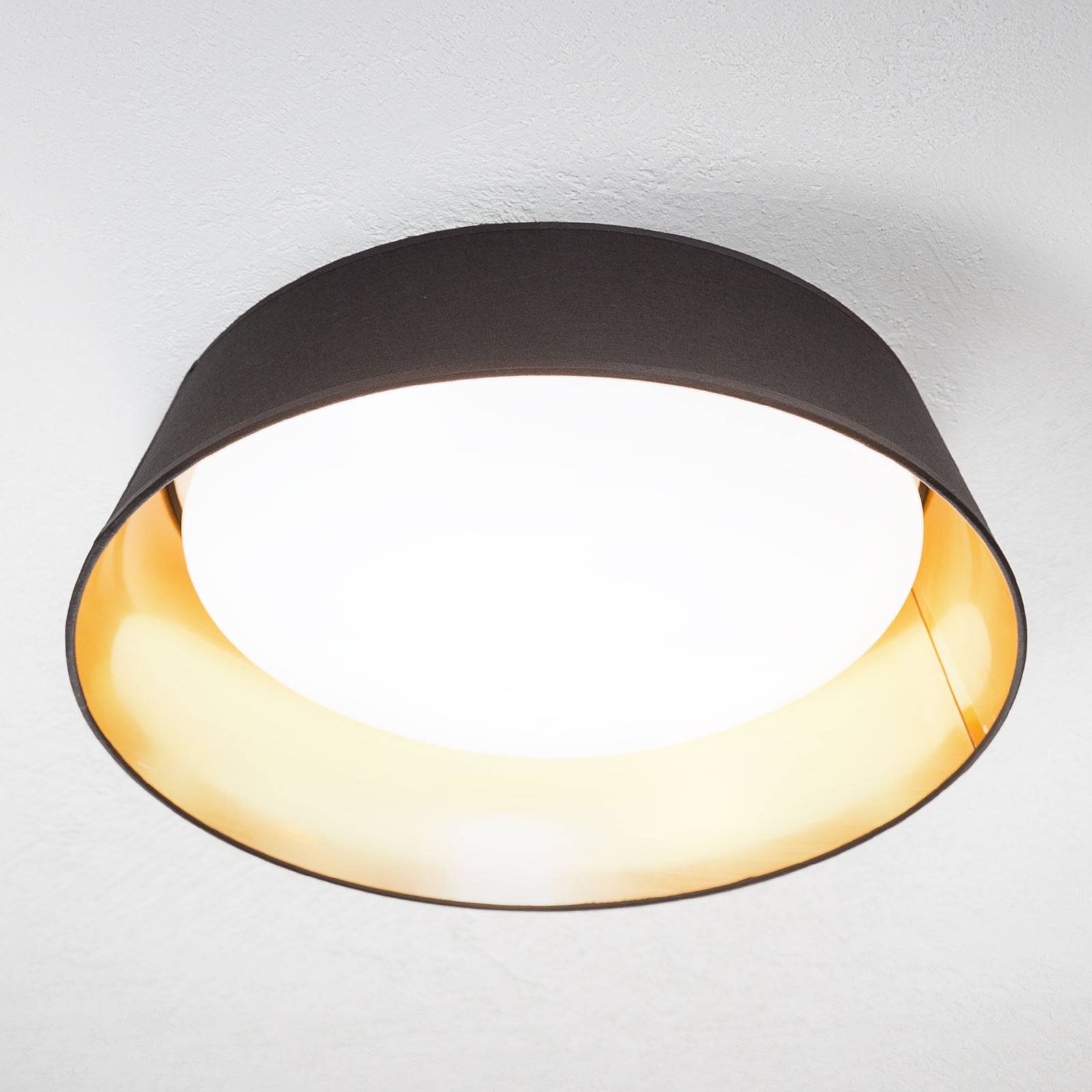 In Schwarz-Gold - runde LED-Deckenlampe Ponts In Schwarz-Gold - runde LED-Deckenlampe Ponts von Reality Leuchten